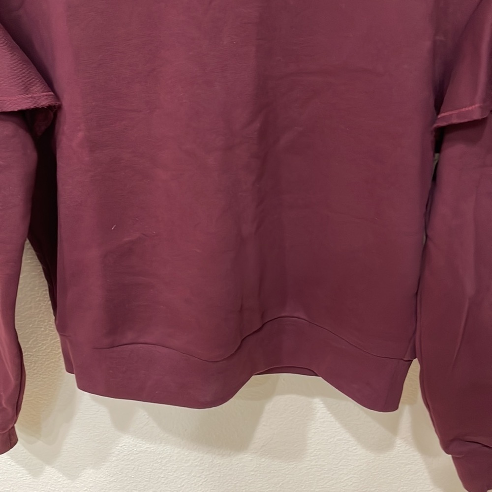 ⭐️Burberry Authentic Burgundy Color Sweatshirt-Boho-Like New!! Size XS—Beautiful - Picture 3 of 11